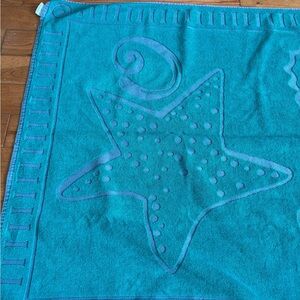 Vintage Blue Starfish Beach Towel